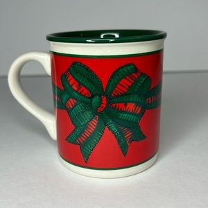 Potpourri Press Christmas Holidays Ribbon Bow Coffee Mug